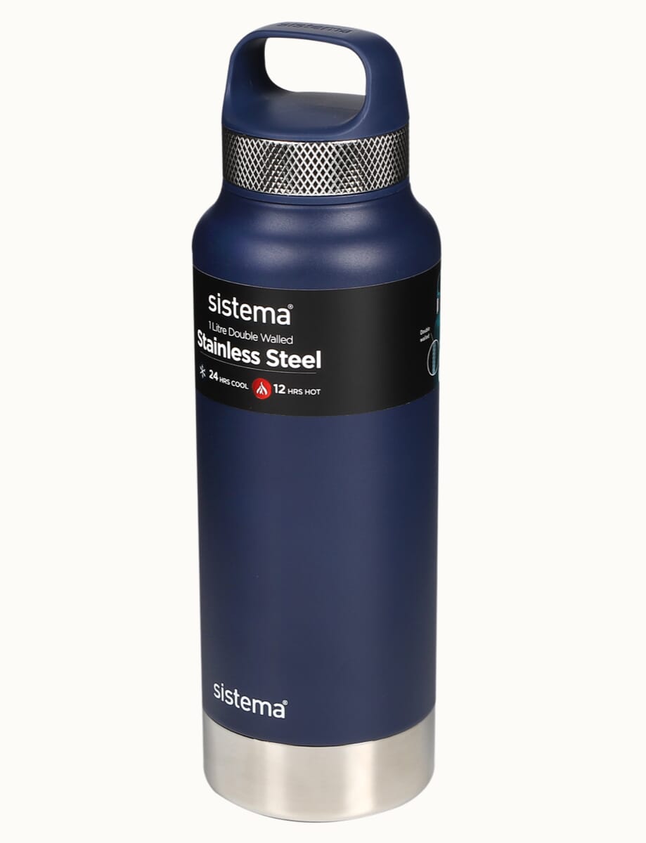 A single-walled bottle with a sublimation coating and a twistable